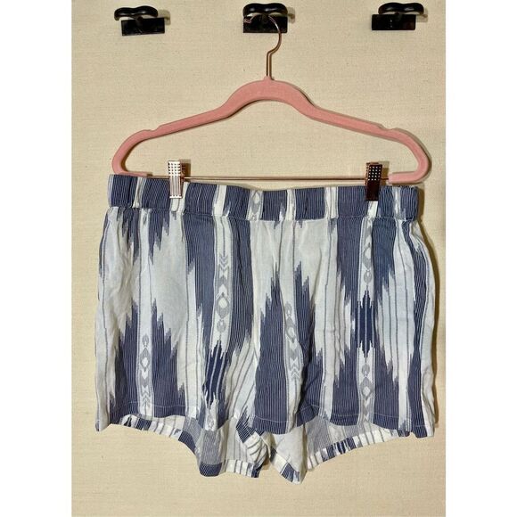 Kensie Shorts Size Large - Picture 1 of 7